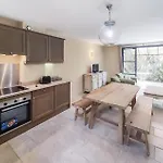 2 Bedroom Stunning In Saint-laurent-de-la-ca *
