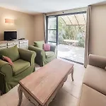 2 Bedroom Stunning In Saint-laurent-de-la-ca Nyaraló