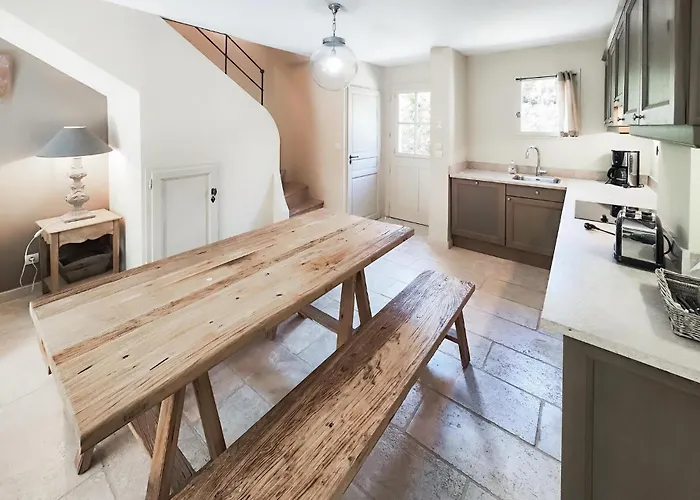 2 Bedroom Gorgeous In Saint-laurent-de-la-ca * Saint-Laurent-de-la-Cabrerisse